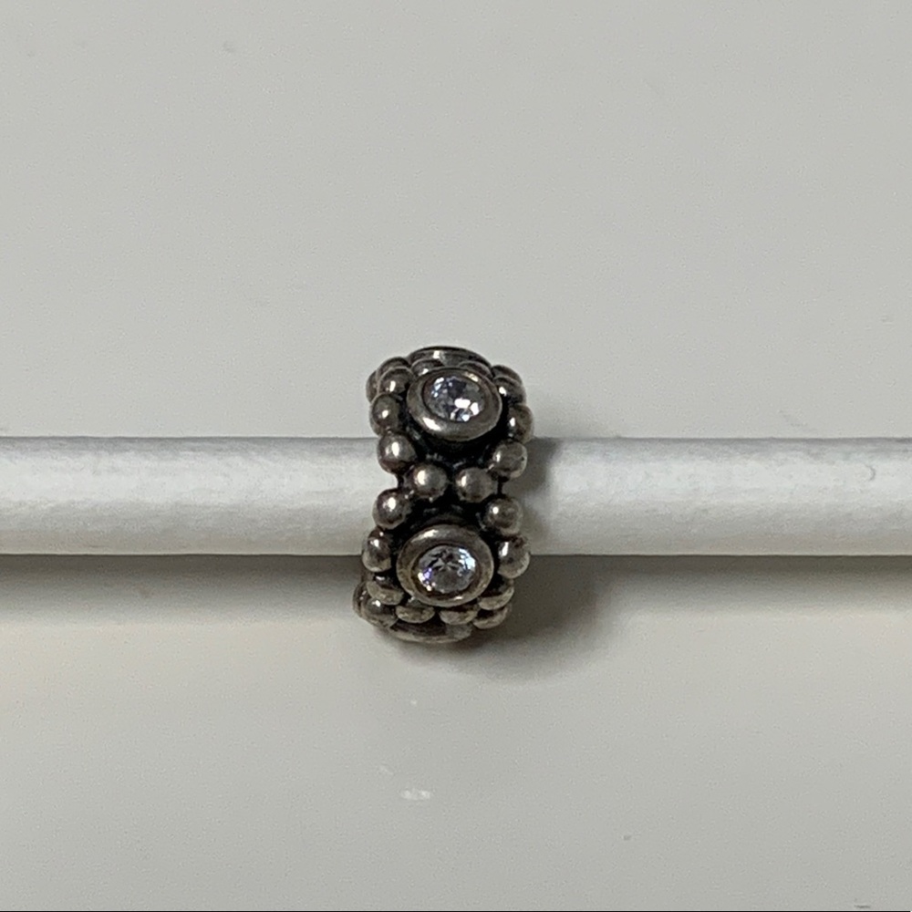 Authentic Pandora - Her Majesty Clear Spacer/Charm